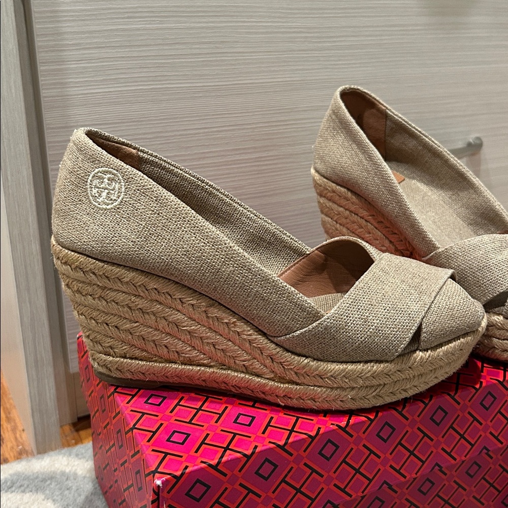 Tory Burch Beige Wedge Espadrilles